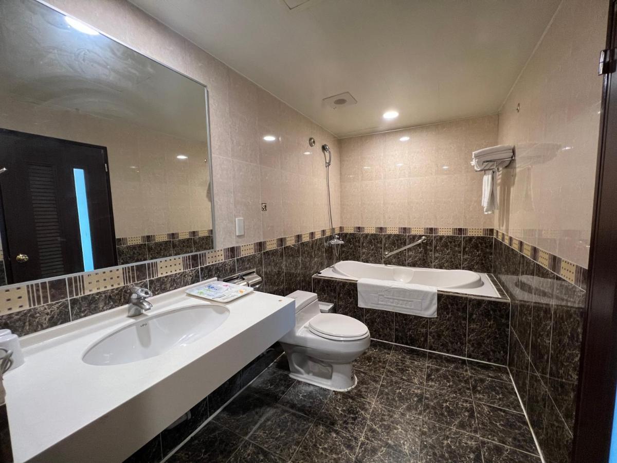 Sendale Tainan Science Park Hotel Xinshi Экстерьер фото